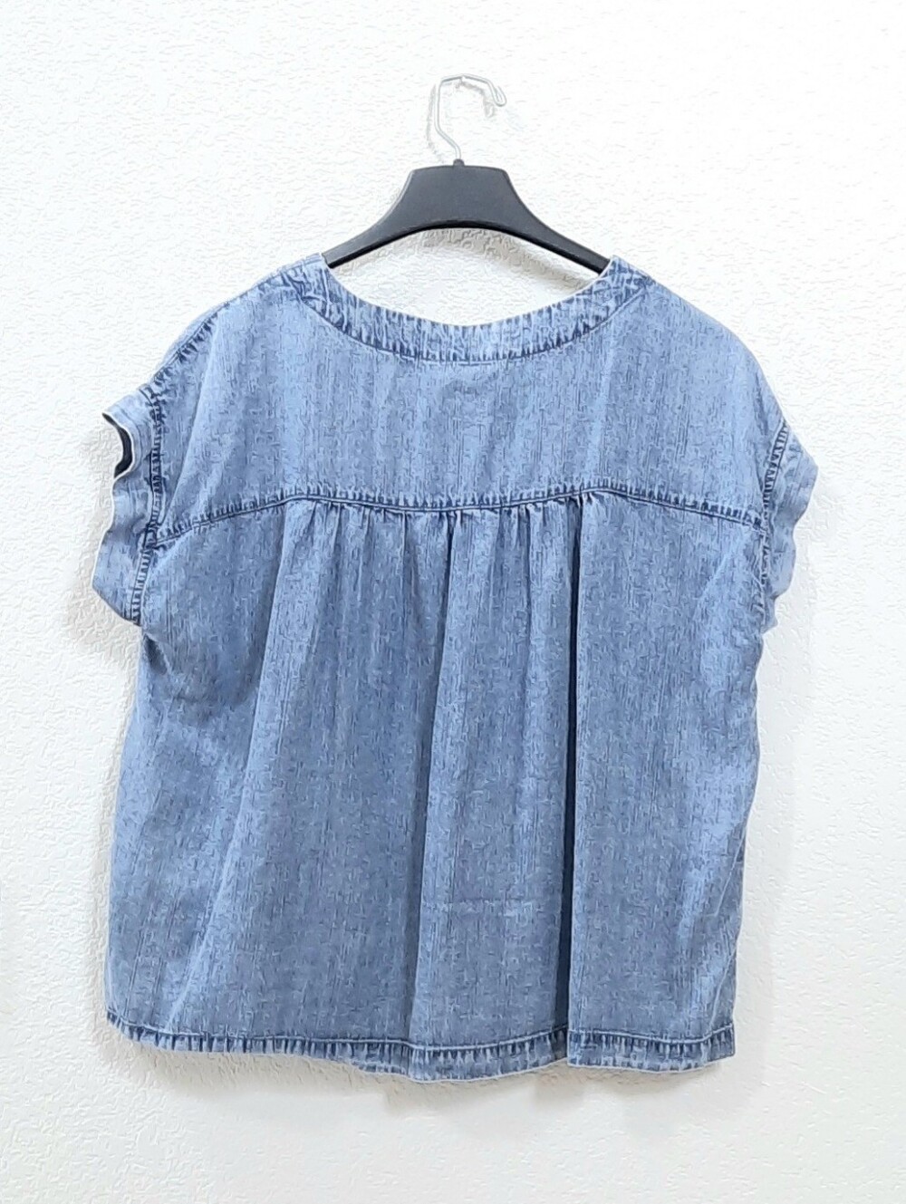 Jayne Delancey Denim Button Down Blouse - Picture 2 of 3